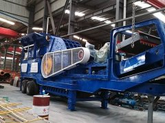 移动重锤式破碎机发货